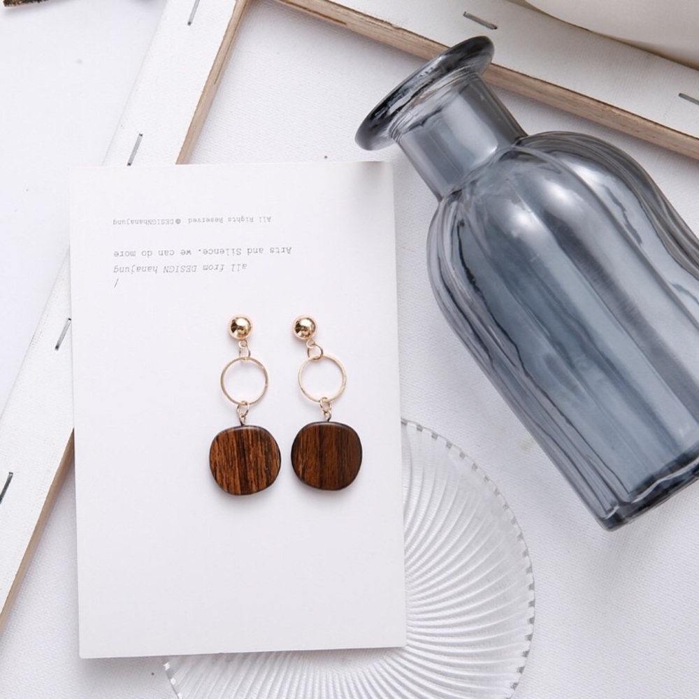 ⭐️Round Wood Pendent Earrings